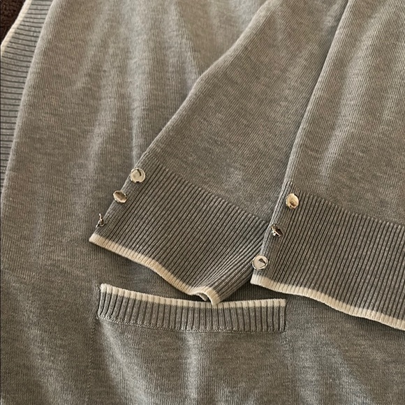 Gray Open-Front Cardigan Sweater - Picture 4 of 6